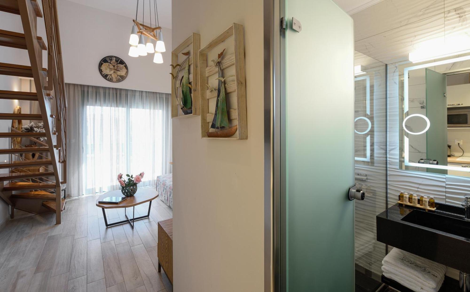 Alegria Suites นิกิติ ห้อง รูปภาพ