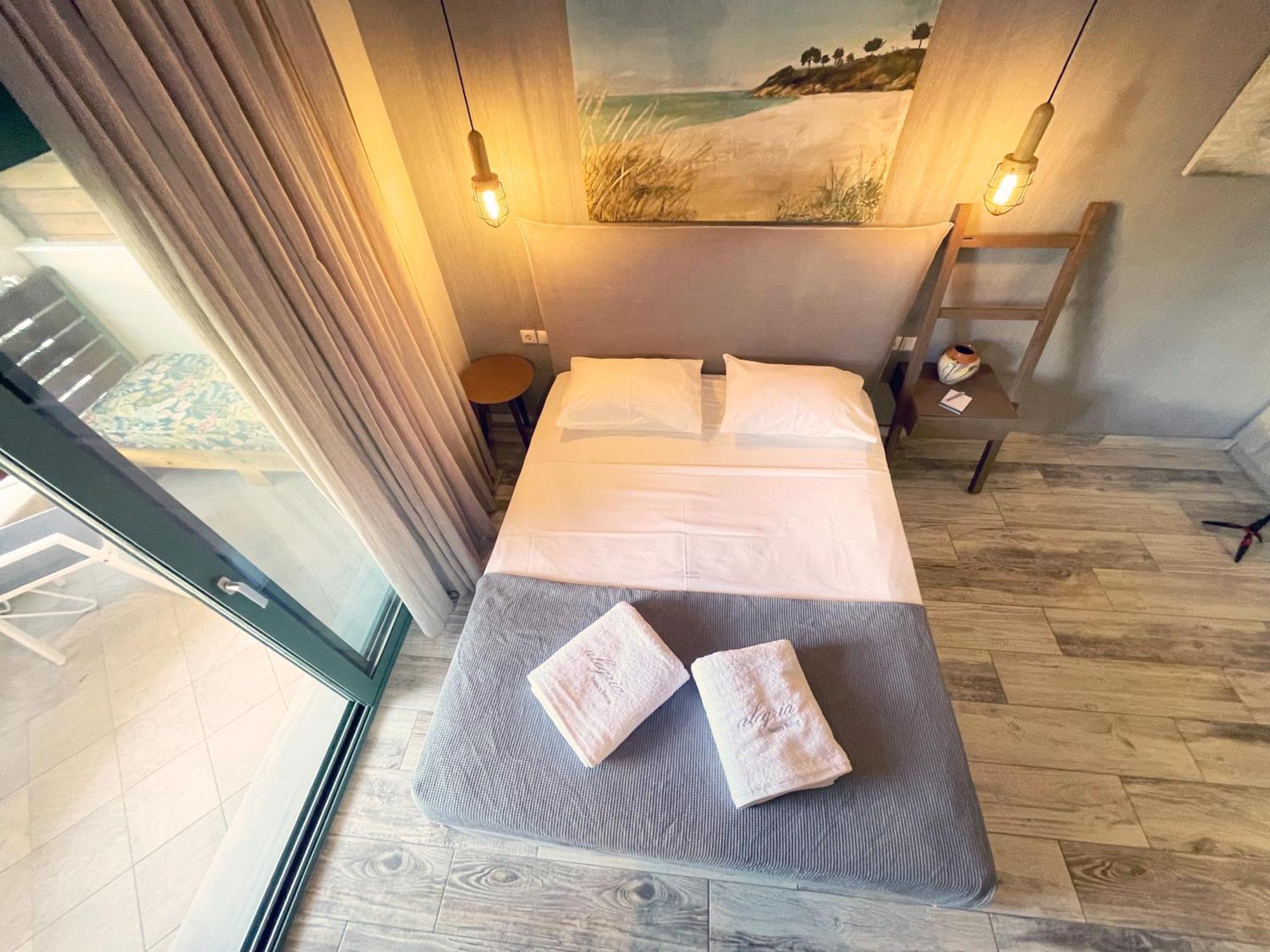 Alegria Suites นิกิติ ภายนอก รูปภาพ